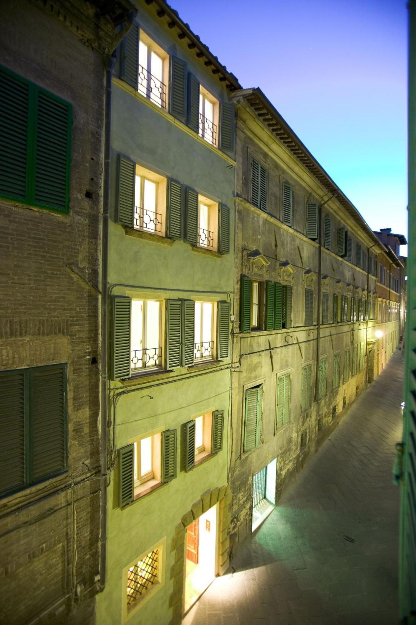 Residenza D'Epoca Campo Regio Relais Bed & Breakfast Siena Bagian luar foto